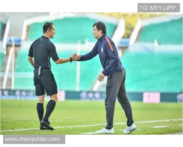 中国健将征战铁人三项世界杯,天气恶劣仍勇夺冠军