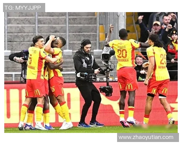 球迷炸锅：总决赛这一行为引热议！